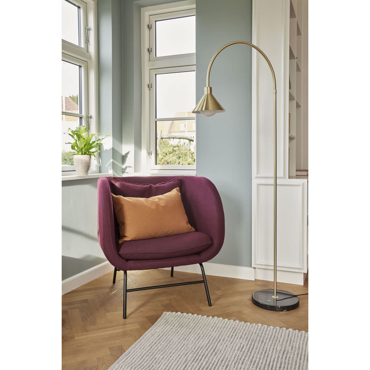 Lámpara de pie de latón Dorado y Base Redonda de mármol Negro