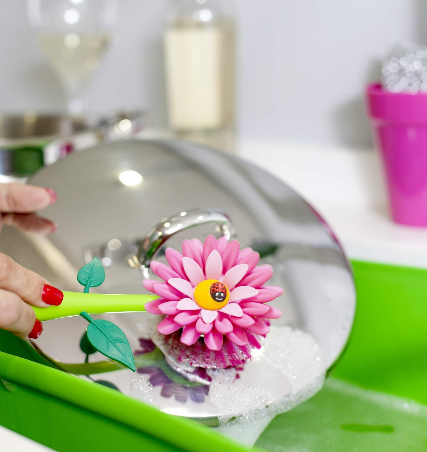 Vigar - Set Fregadero - Pack Soporte, Cepillo Lavaplatos, Esponja - 7 x 14 x 26.5 cm - Flower Power - con Dispensador - Bandeja de 3 Piezas