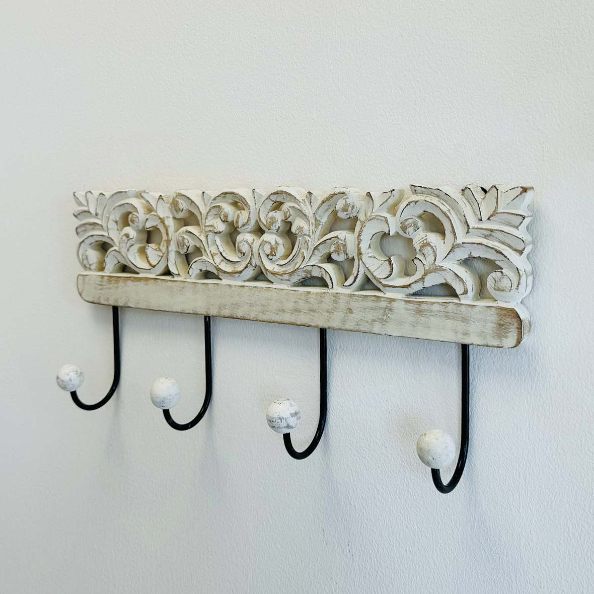 DAMDAM GO Perchero Pared 4 Colgador Madera Tallada, Percheros Pared de Diseño Para Recibidores, Entradas, Dormitorios, Habitaciones Infantiles y Baños 40x18 cm