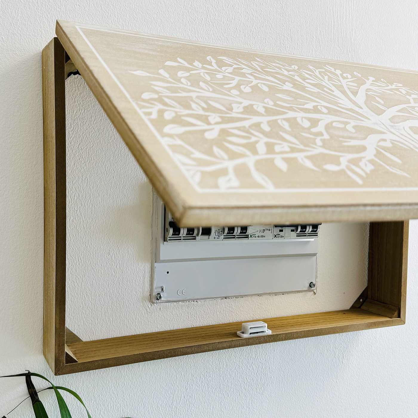 Tapa Contador de luz Cubre Cuadros electricos Nórdico de Madera