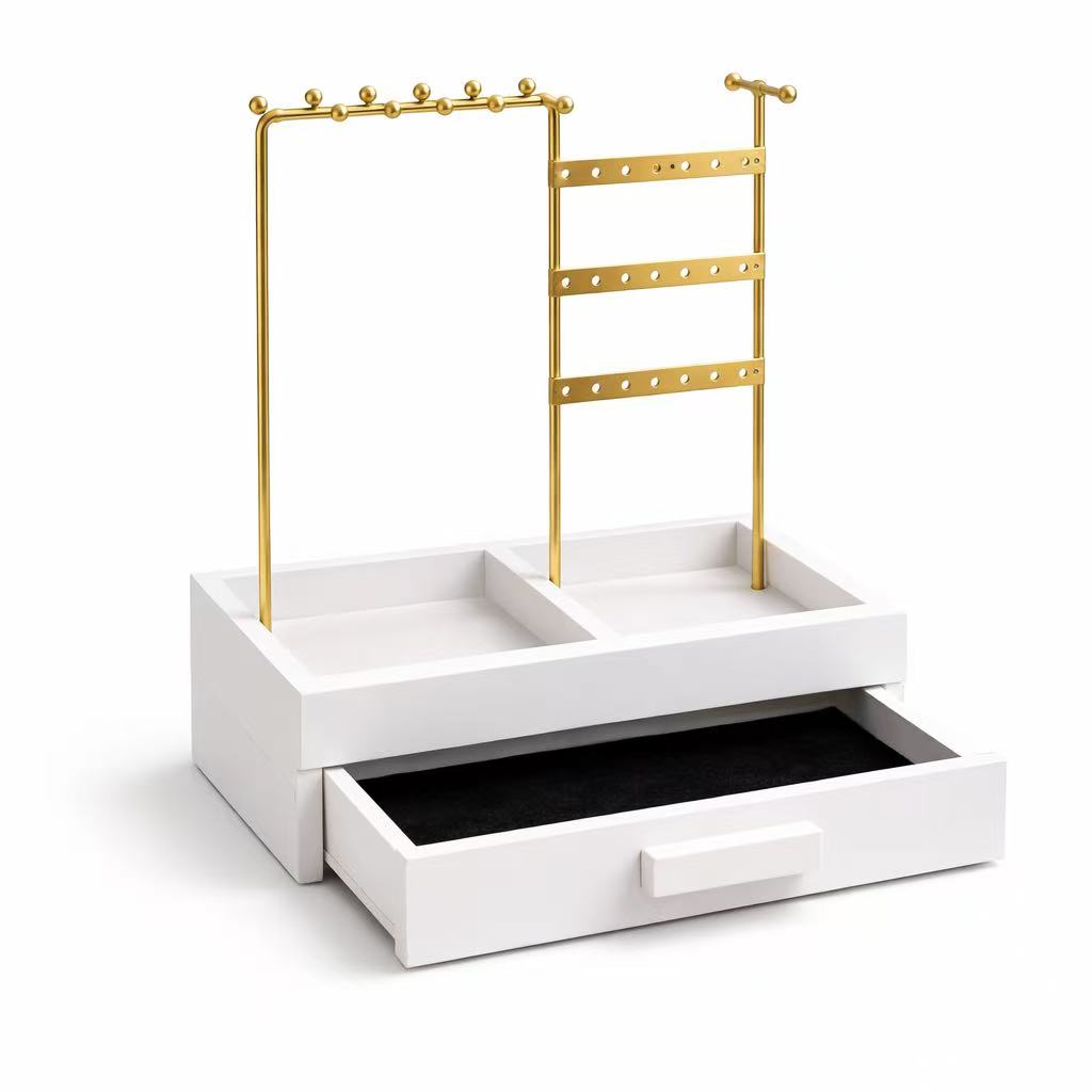 Joyero Todo en Uno de Madera Blanca con Estructura Dorada, Organizador de Joyas con Cajón Forrado en Terciopelo Negro, Soporte para Collares y Pendientes – Diseño Elegante y Compacto