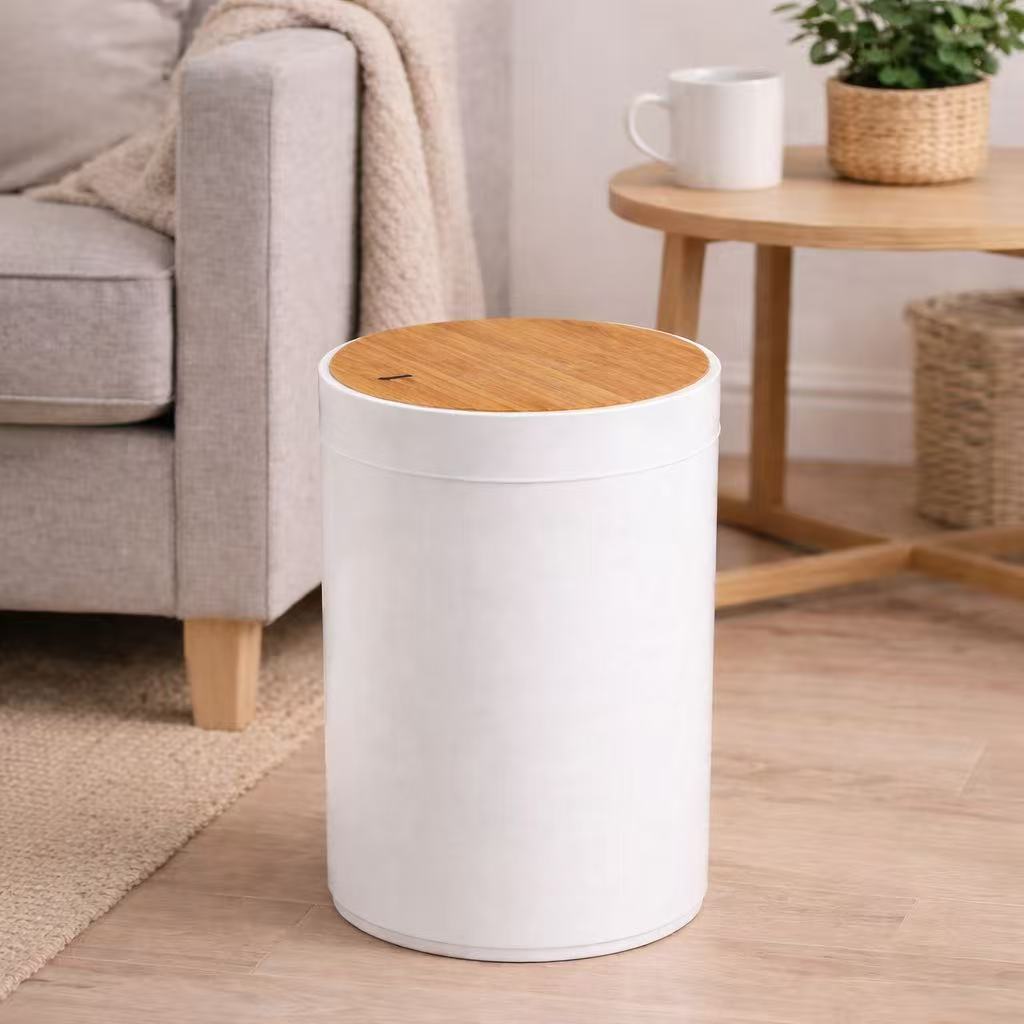 Papelera de Baño 5L con Tapa Basculante de Bambú Natural, Cubo de Basura Pequeño Blanco Diseño Minimalista Moderno para Baño, Dormitorio y Oficina