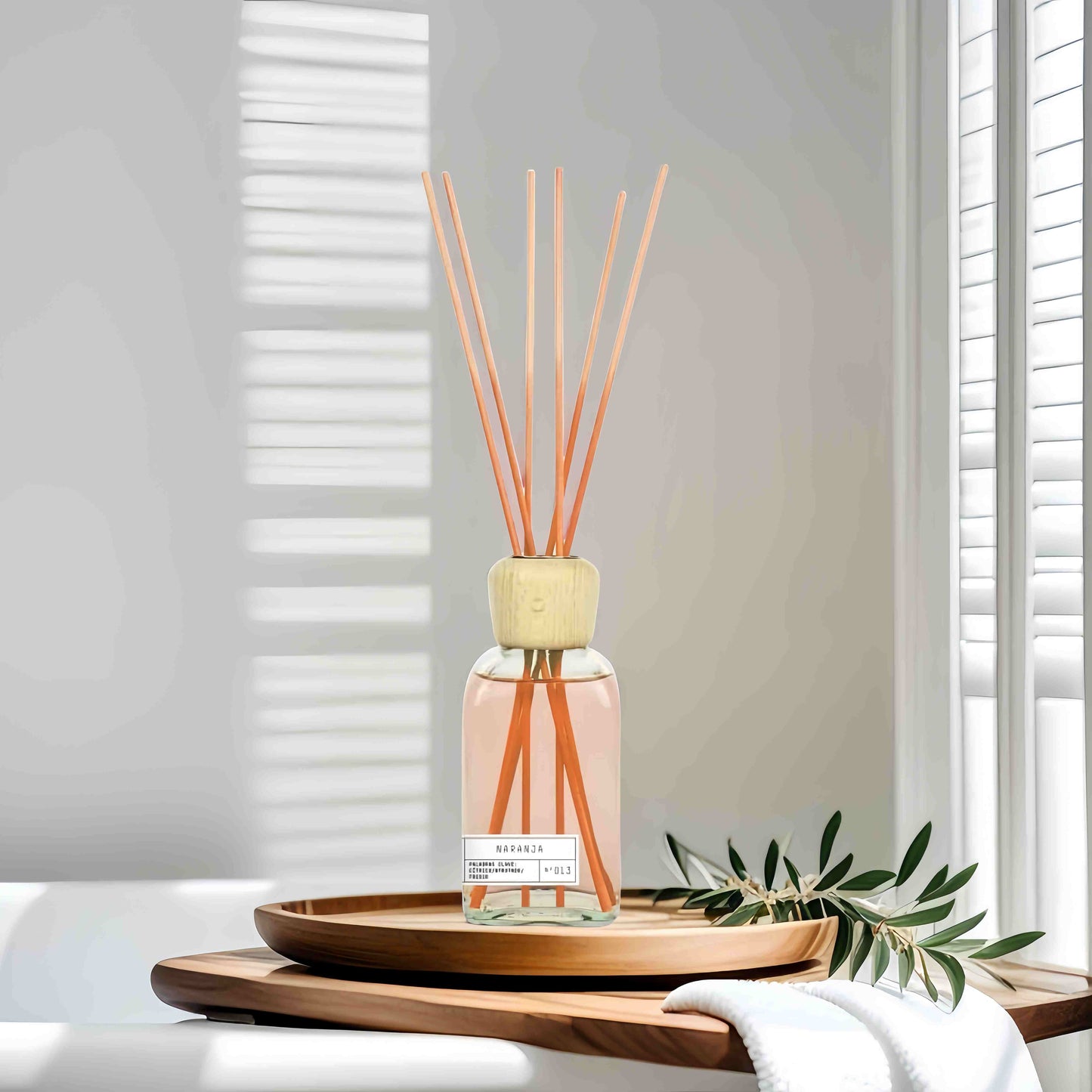 Difusor de Aroma Fresco de Larga Duración, Ambientador Mikado 220 ml, Aromas Naturales para el Hogar, Relajante y Refrescante