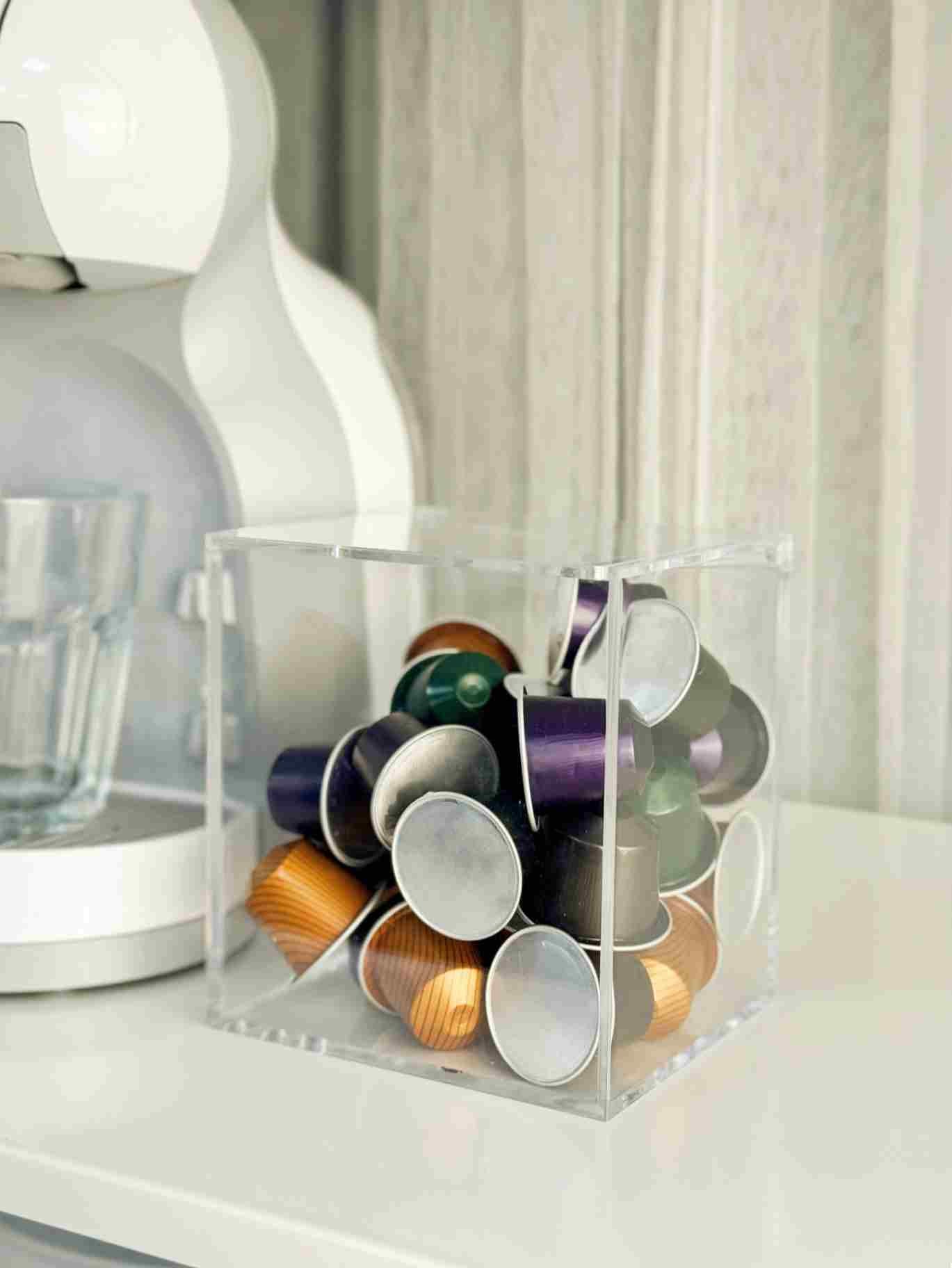 Portacapsulas metacrilato para capsulas nespresso o dolcegusto, Capacidad para 13 cápsulas Dolce Gusto o 40 cápsulas Nespresso