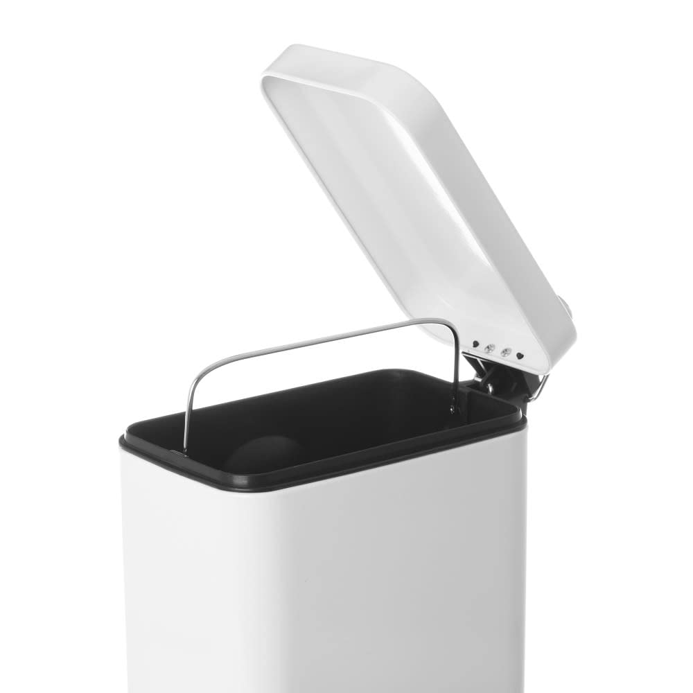 Papelera de baño de metal blanca nórdica para cuarto de baño Fantasy