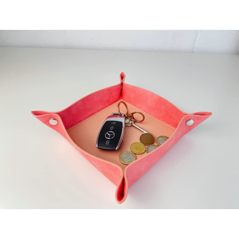 Vacía Bolsillos piel con un Cuadrado en el Interior.