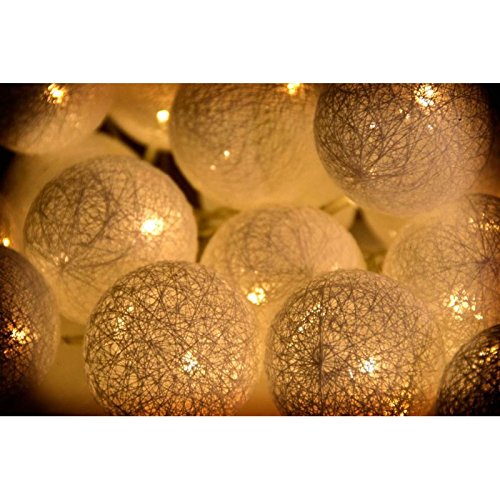 Guirnalda Luz led 30 Bolas Algodon Muy romantico por Noche 6x450 cm