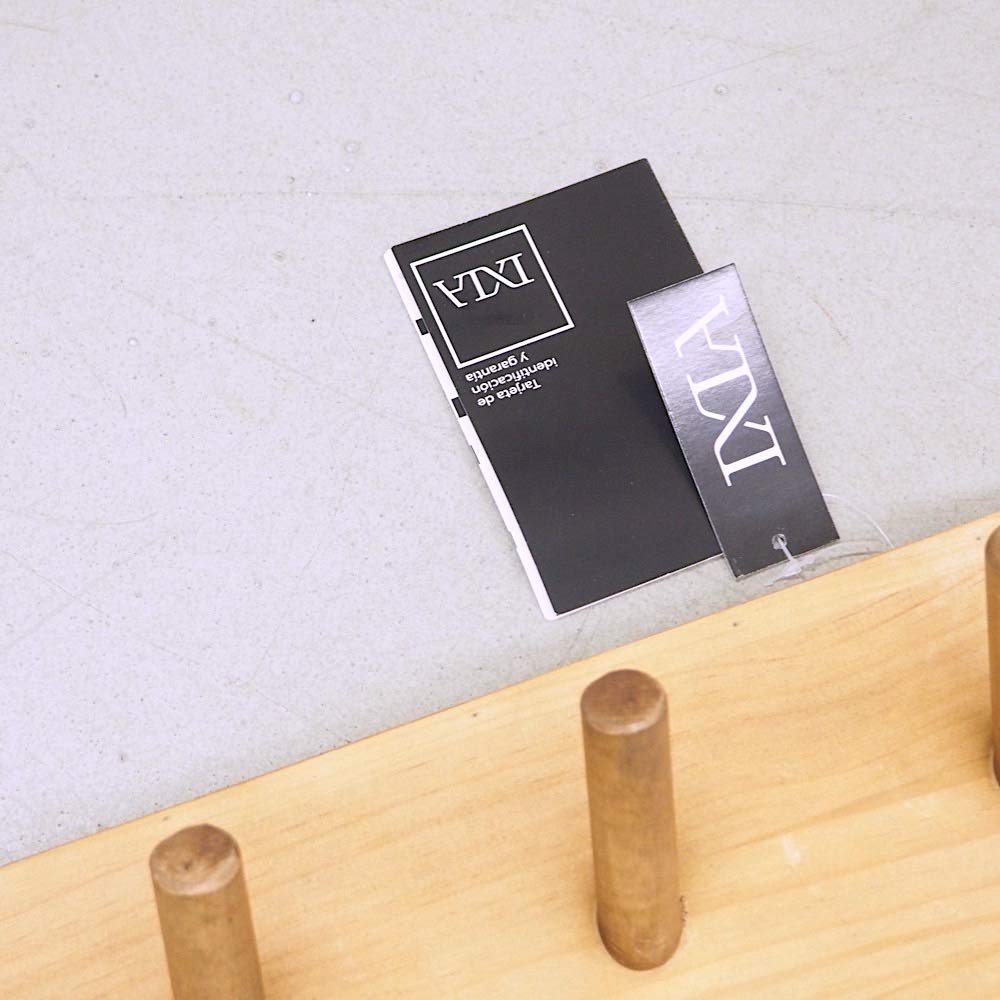 Perchero Pared de Madera Natural con 4 Ganchos y 4 Colgador de Piel