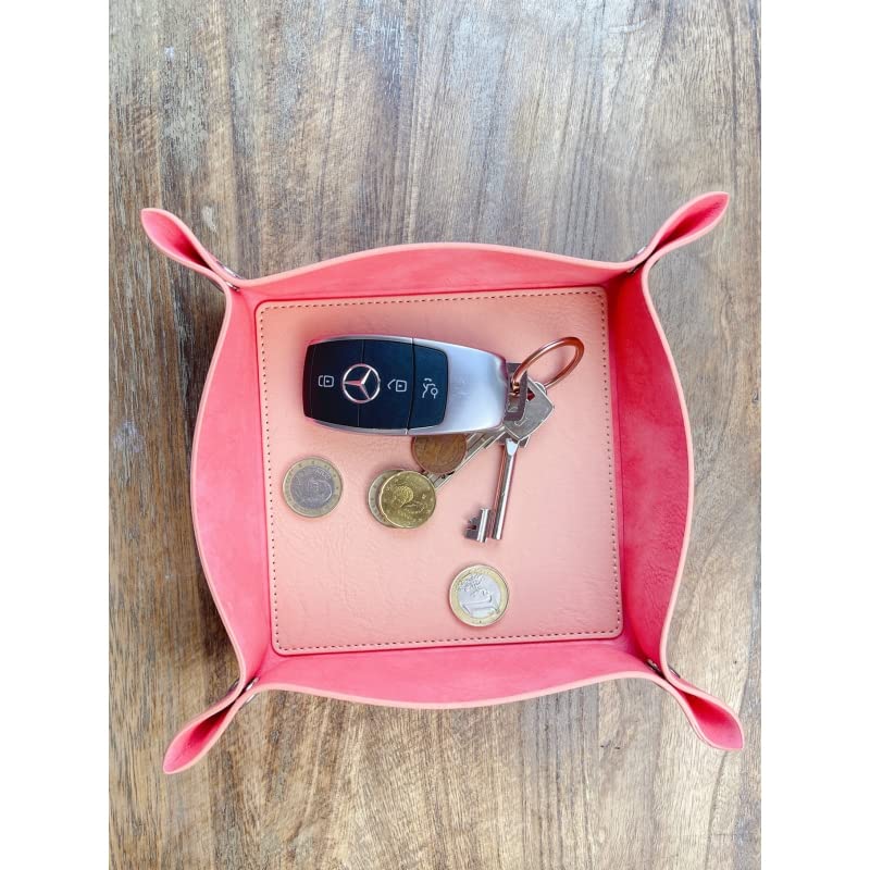 Vacía Bolsillos piel con un Cuadrado en el Interior.