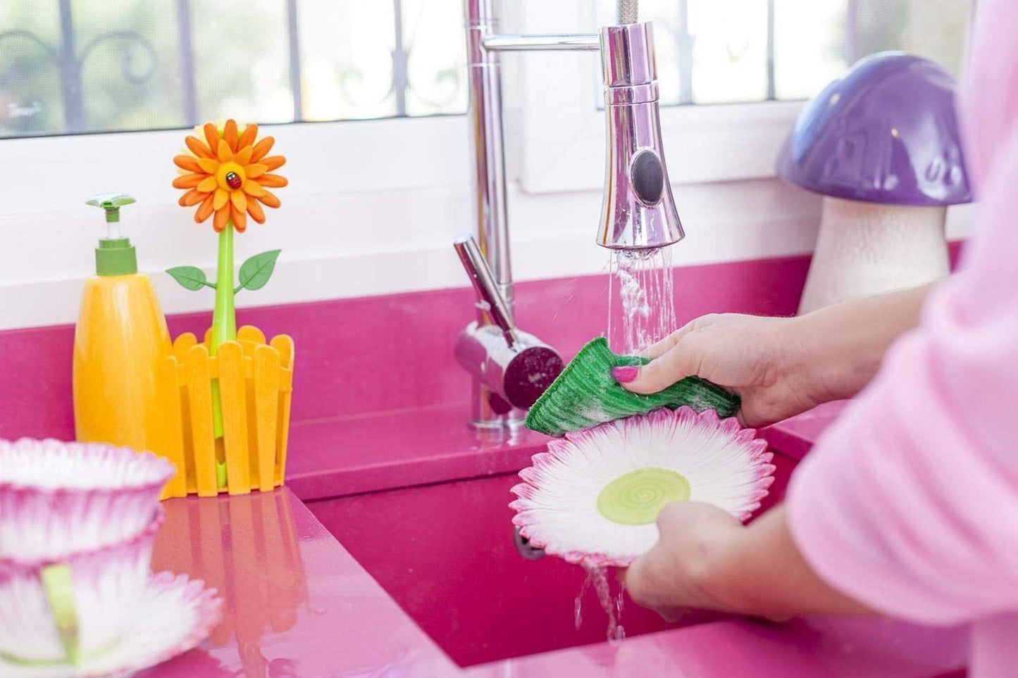 Vigar - Set Fregadero - Pack Soporte, Cepillo Lavaplatos, Esponja - ‎7 x 14 x 26.5 cm - Flower Power - con Dispensador - Bandeja de 3 Piezas