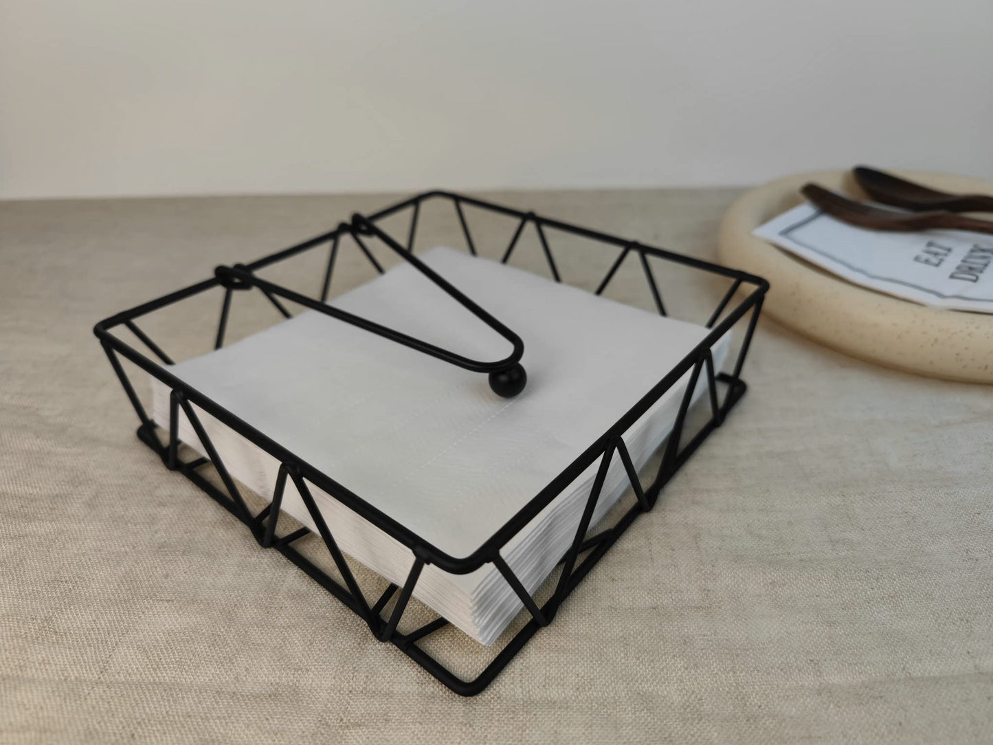 Servilletero geométrico Negro de Metal de 18x18x5 cm