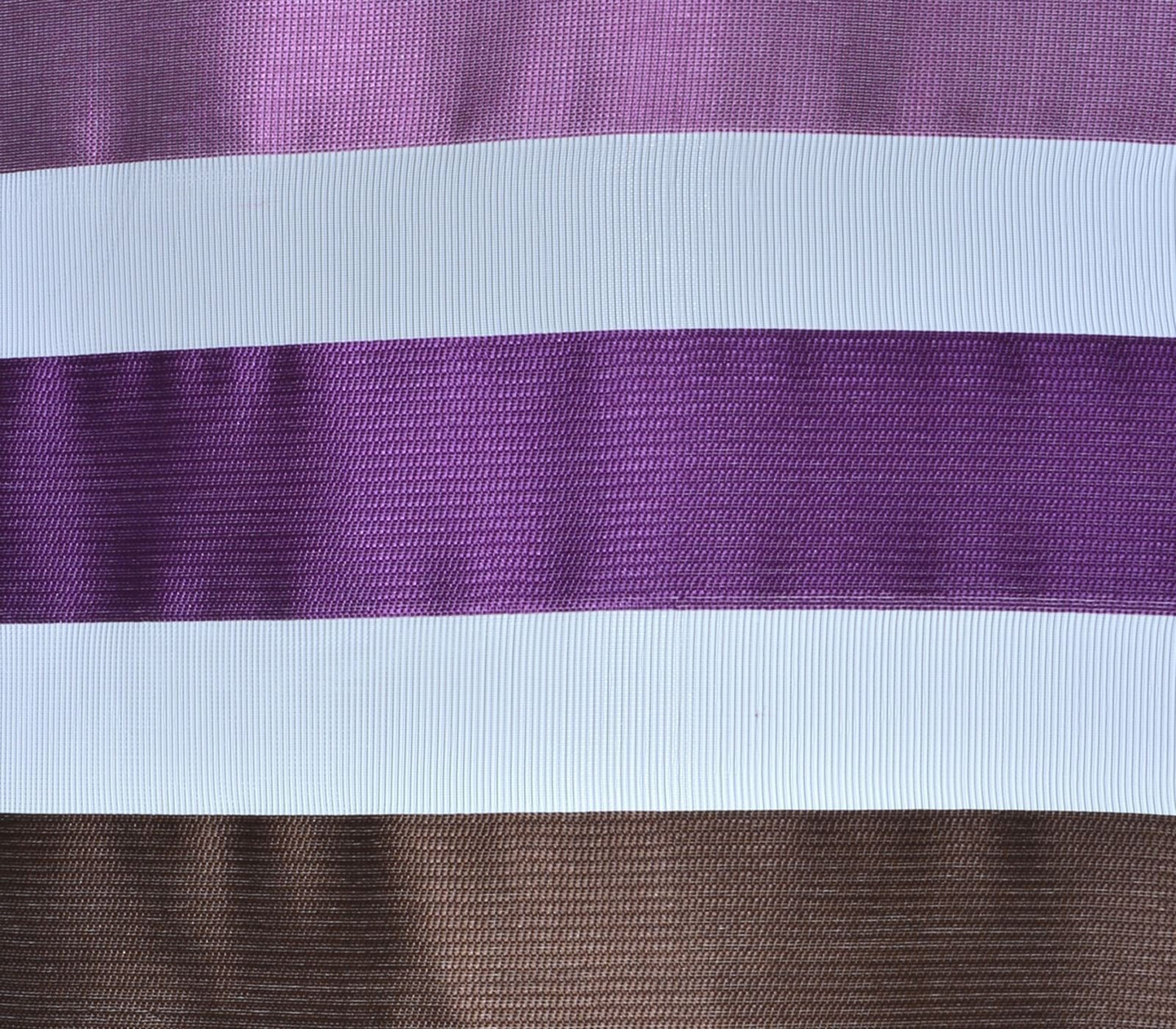 Cortina anillas "copenhague" lila 140 x 260 cm con 8 anillas metálicas. 100% poliéster.